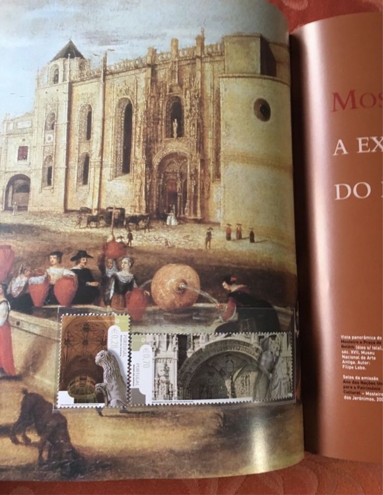 Livro CTT Filatelia Patrimónios Mundiais com Selos Portugueses