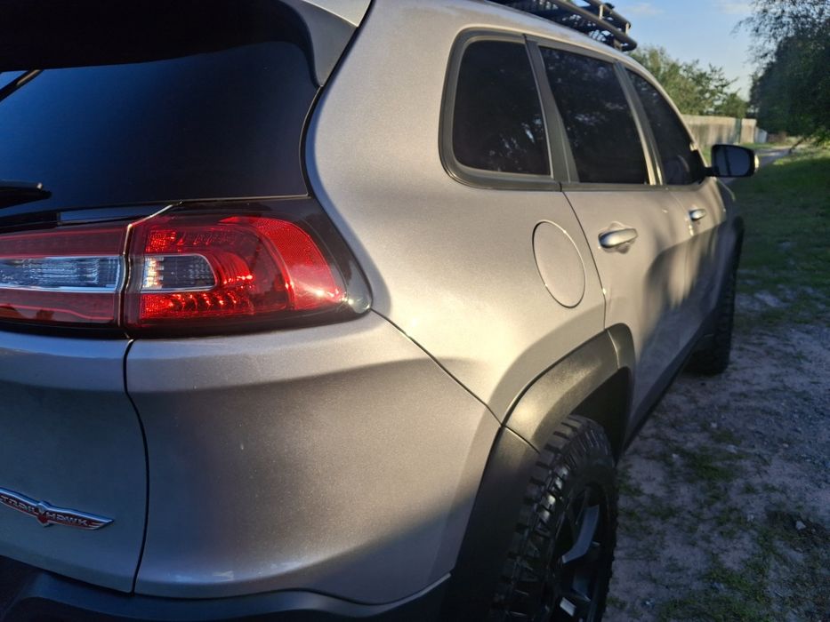 Jeep cherokee  продам