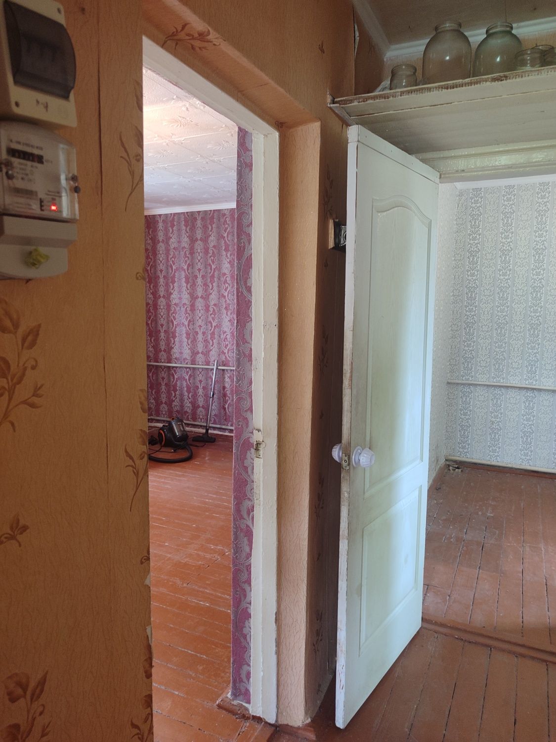 Продам 2 кімнатну квартиру в місті Сміла, район Поштовий.