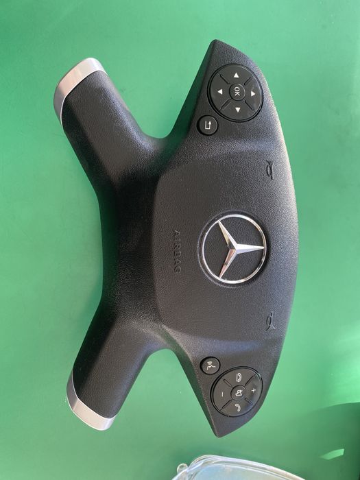 MERCEDES-BENZ E (W212) Подушка безопасности руля 62320331 5322956