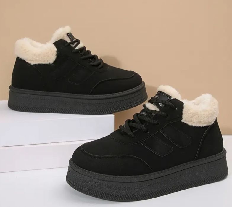 Нові! Жіночі зимові кросівки 40 р., 25,5 см.