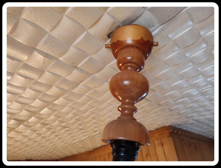Lampa sufitowa - samo zdobione drewno (bez klosza)