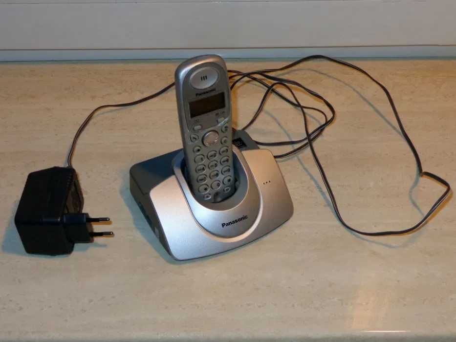 Радіотелефон Panasonic KX-TG1107UA в комплекті / Радиотелефон DECT