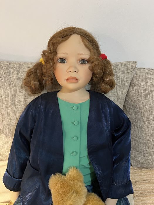 Lalka porcelanowa Orange Hariet 93 cm certyfikat.