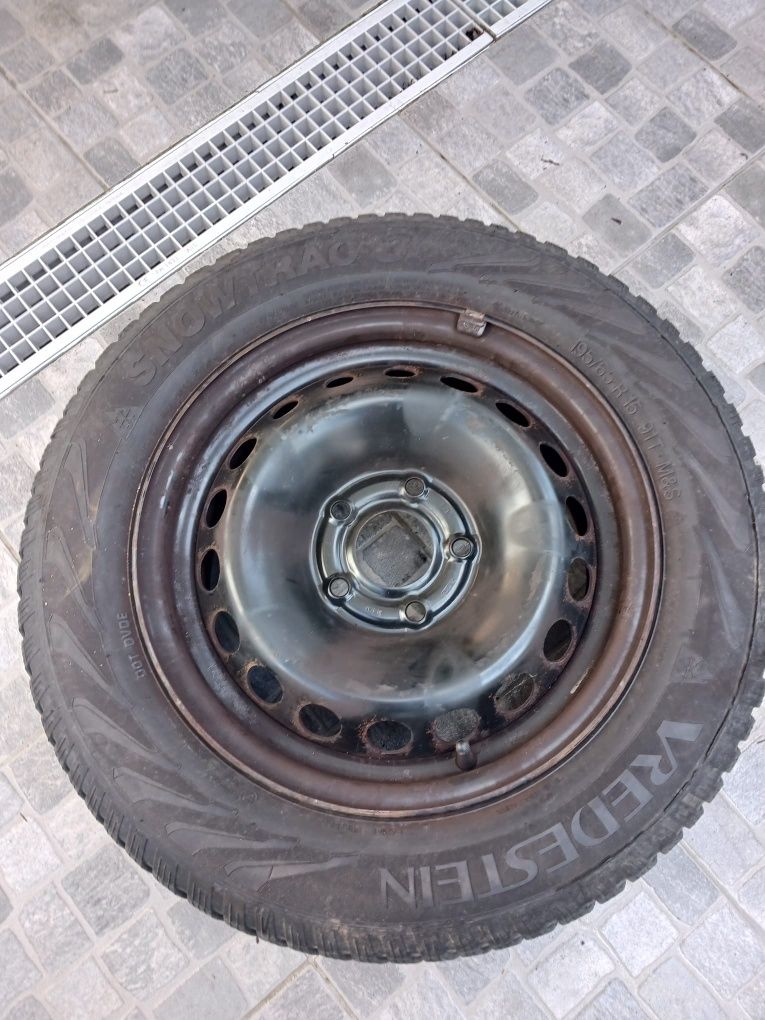 Pneus semi novos