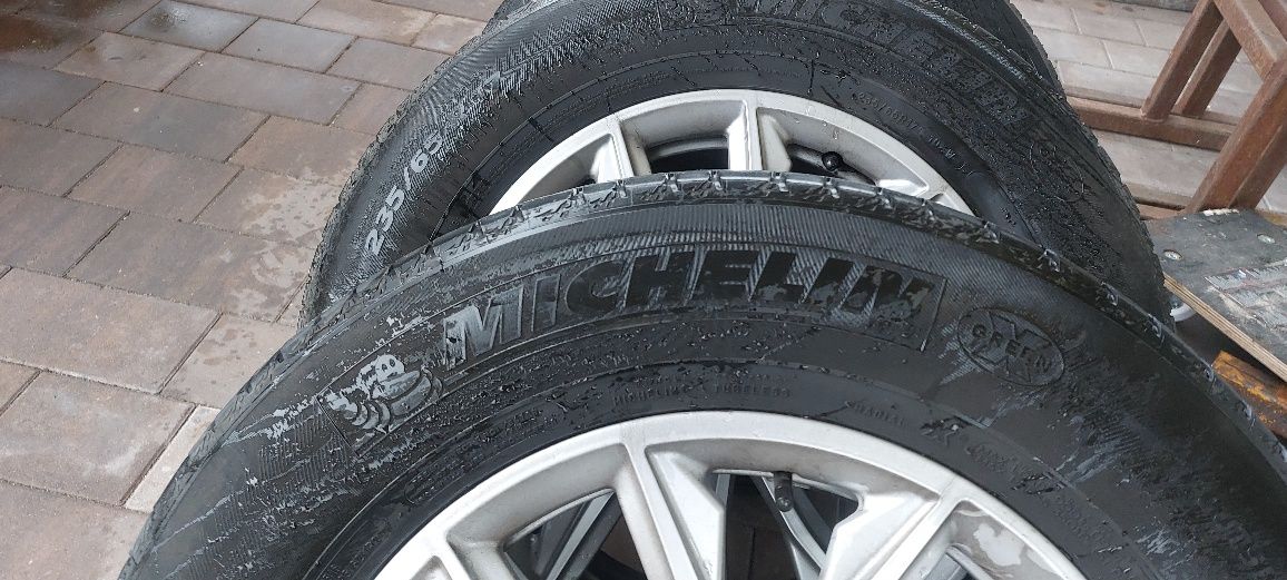 Opony letnie MICHELIN do SUVa 235/65 R17