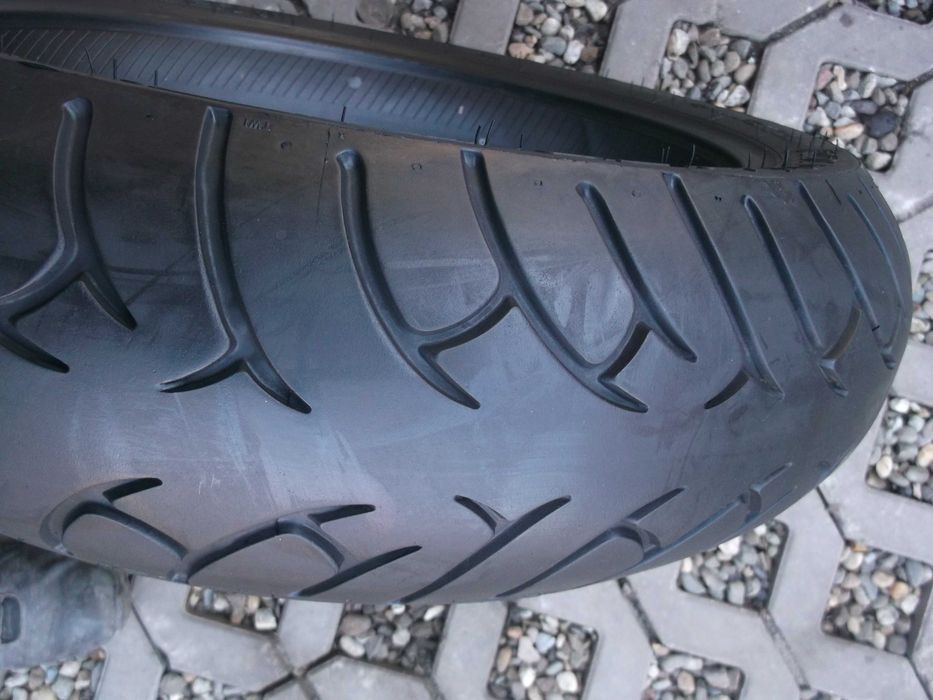 opona 170/60ZR17	Metzeler Roadtec Z6 dot1510 4,1mm