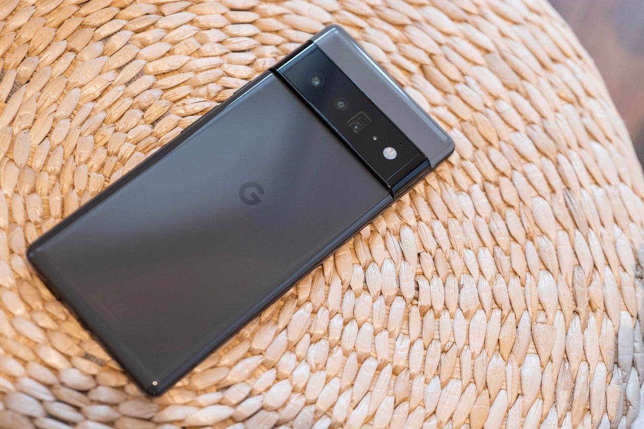 Google Pixel 6 (128GB/Cor Preto) - Usado (Com Capas + Películas)