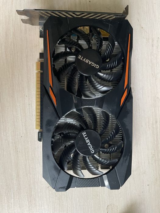 Відеокарта 1050 2gb