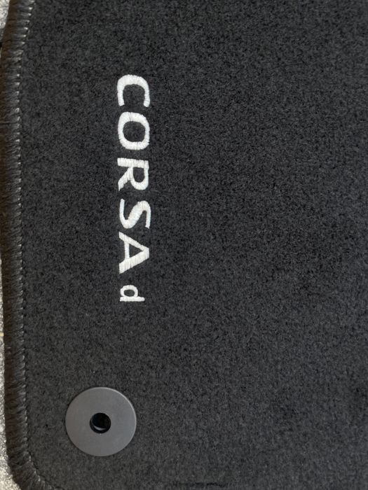 Tapetes Opel Corsa D