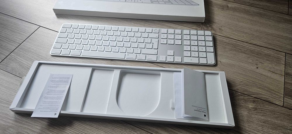 Klawiatura magic keyboard z touch ID i polem numerycznym