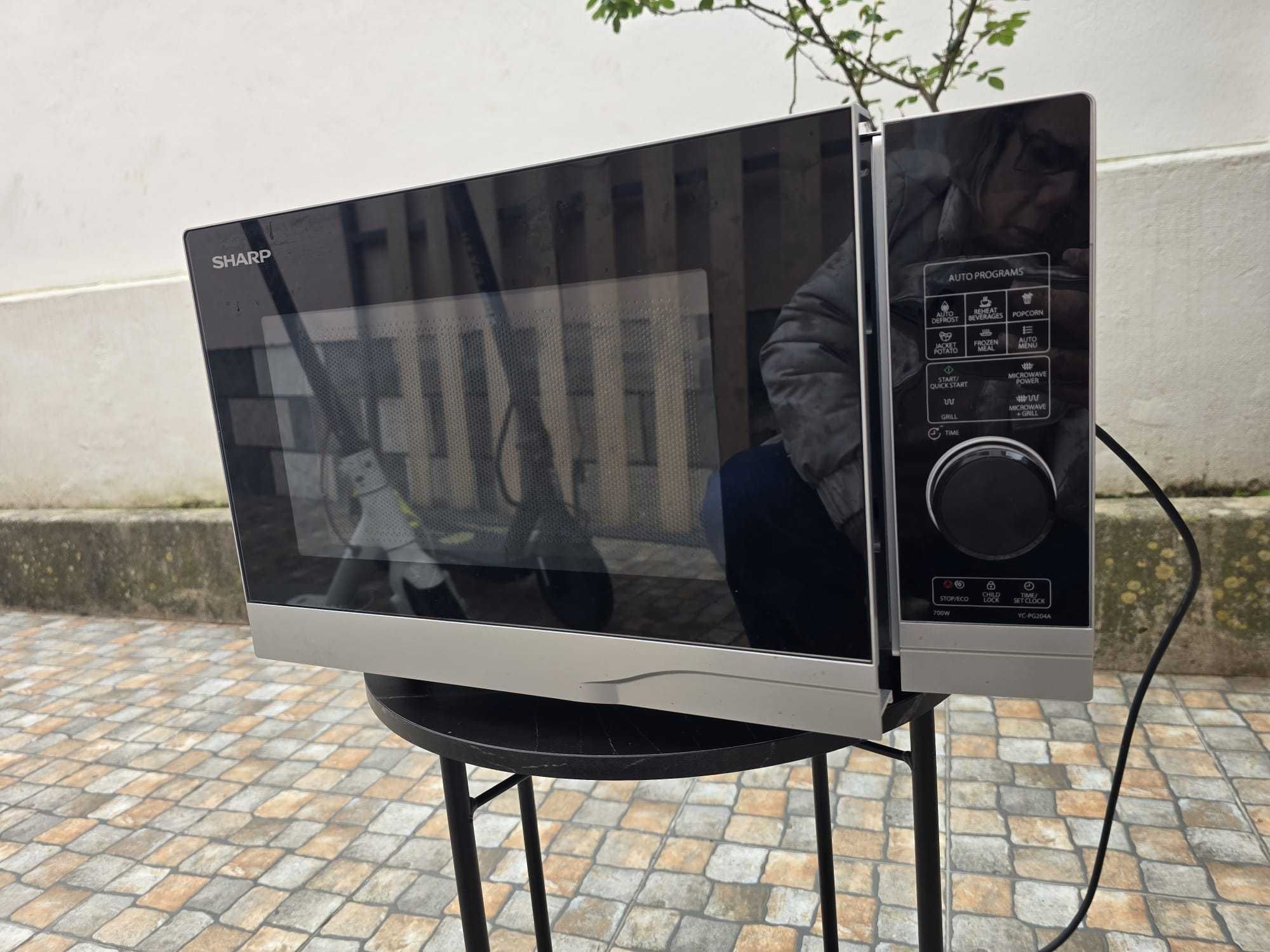 Microondas Sharp 20 L  Cinzento