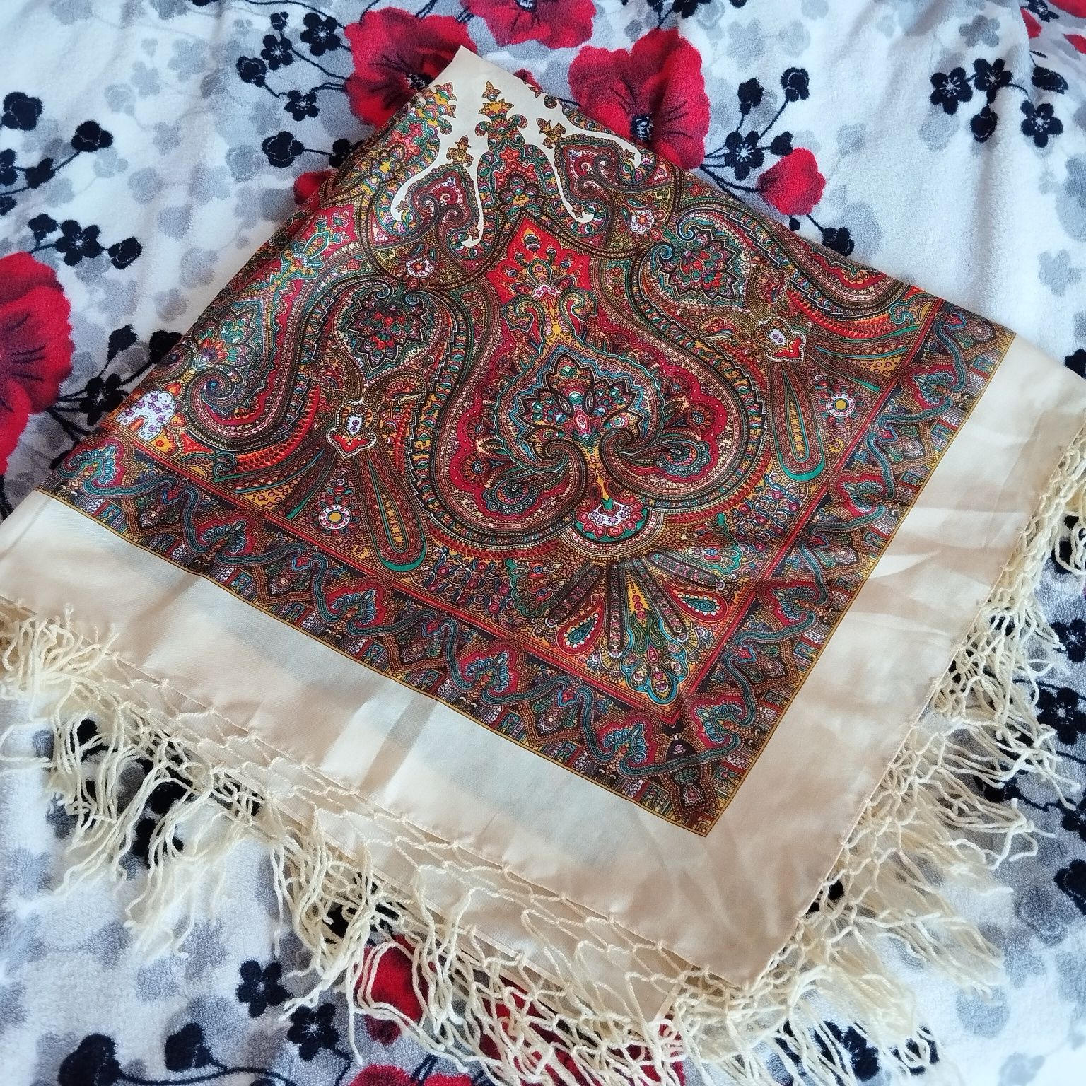 Подарунок для жінок українська хустка платок