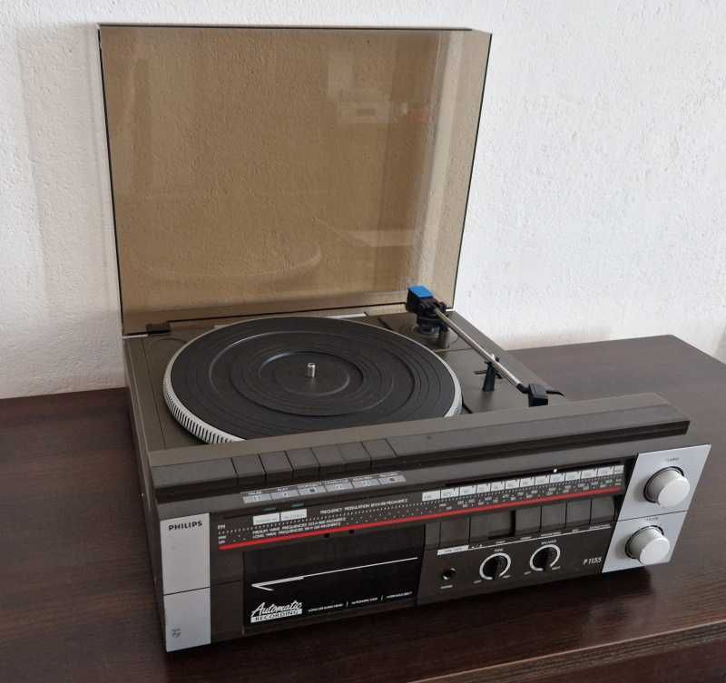 Zestaw z gramofonem Philips F1155