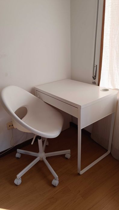 mesa e cadeira giratoria para computador escritorio