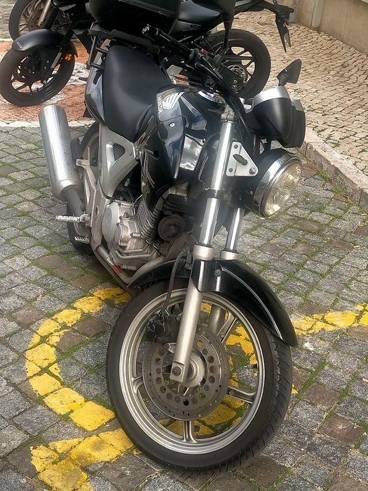 CBF250 Twister 2005 com 28.000km