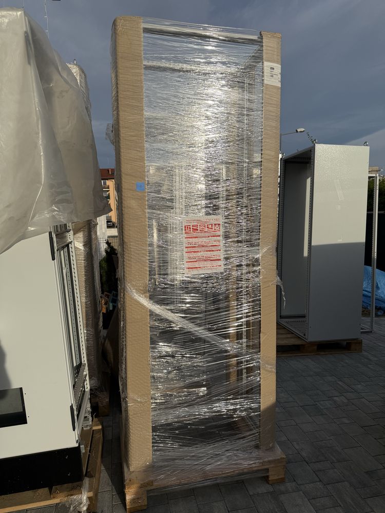 Rama RACK, pod siec, magazyn energii
