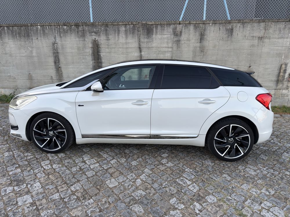 Citroen DS5 Híbrido  (FULL EXTRAS)