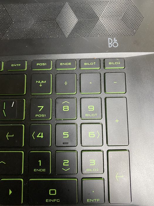 HP Pavilion Gaming Laptop 17/GTX1650/16GB DDR4/i7-9750H/500ssd+1TB