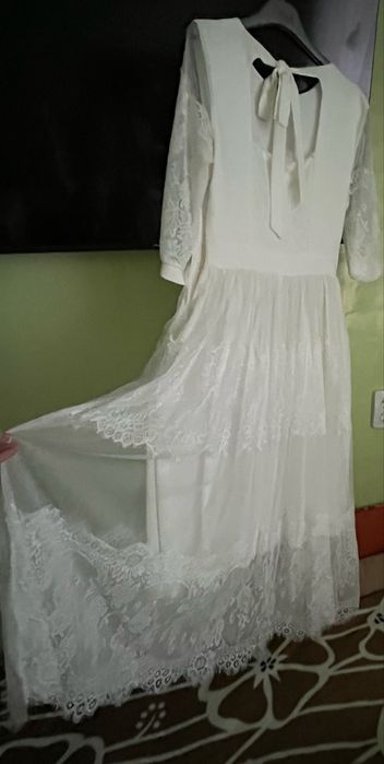 Біла сукня 44 розмір