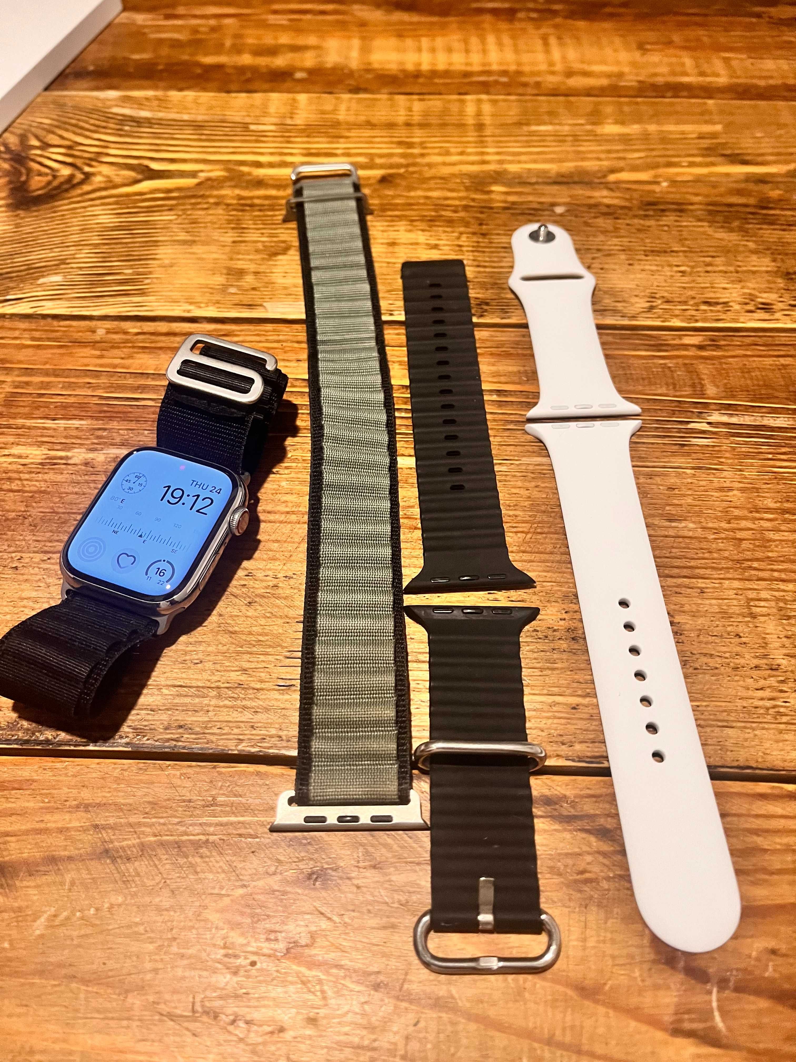 Apple Watch 8 series (GPS + Cellular) ze stali nierdzewnej