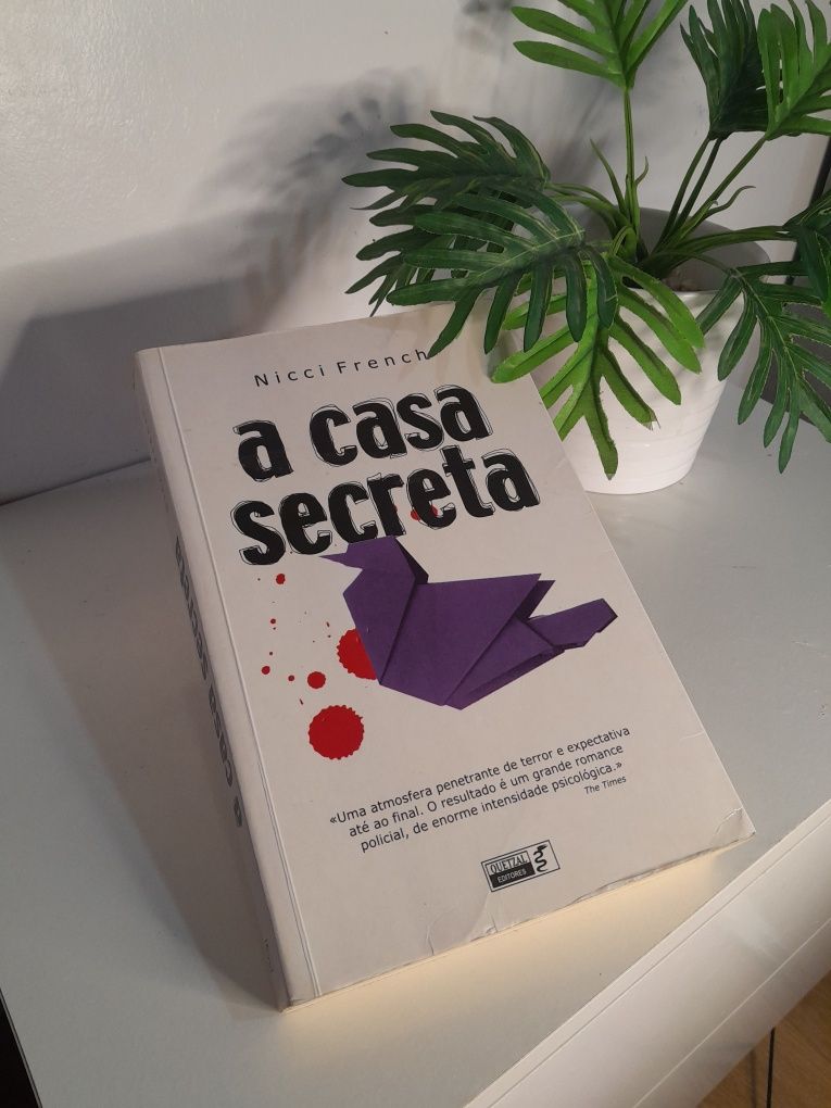 Livro - A casa Secreta