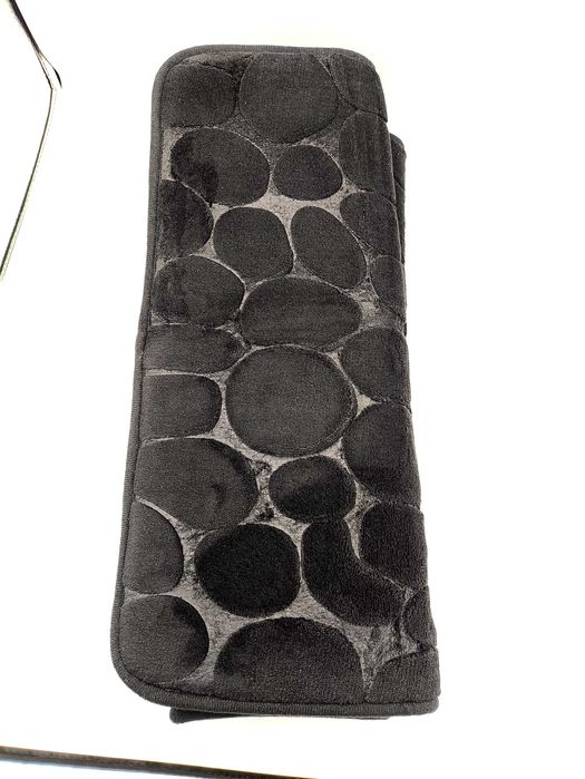 Mata łazienkowa antypoślizgowa czarna z pamięcią kształtu 43x61 cm