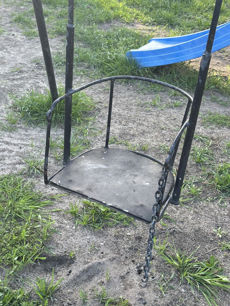 Sprzedam hustawke metalowa