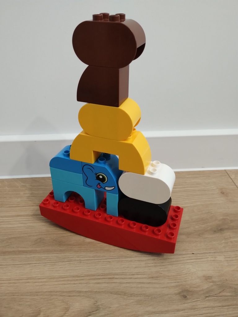 LEGO Duplo Zwierzątka na równoważni.