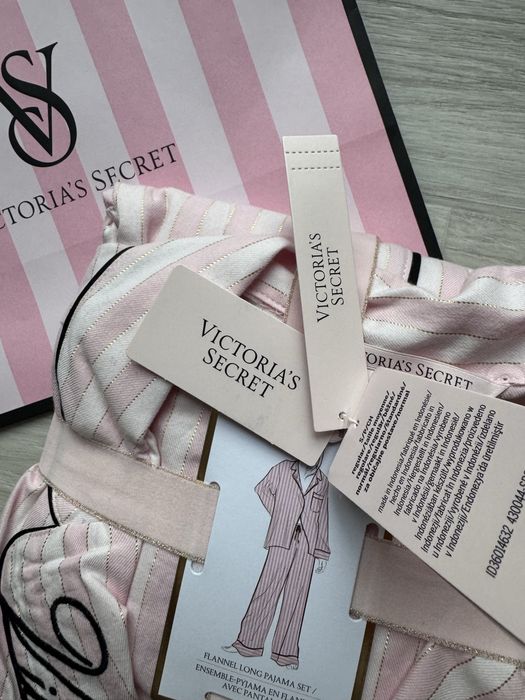 Flanelowa długa piżama w paski logowana Victoria’s Secret