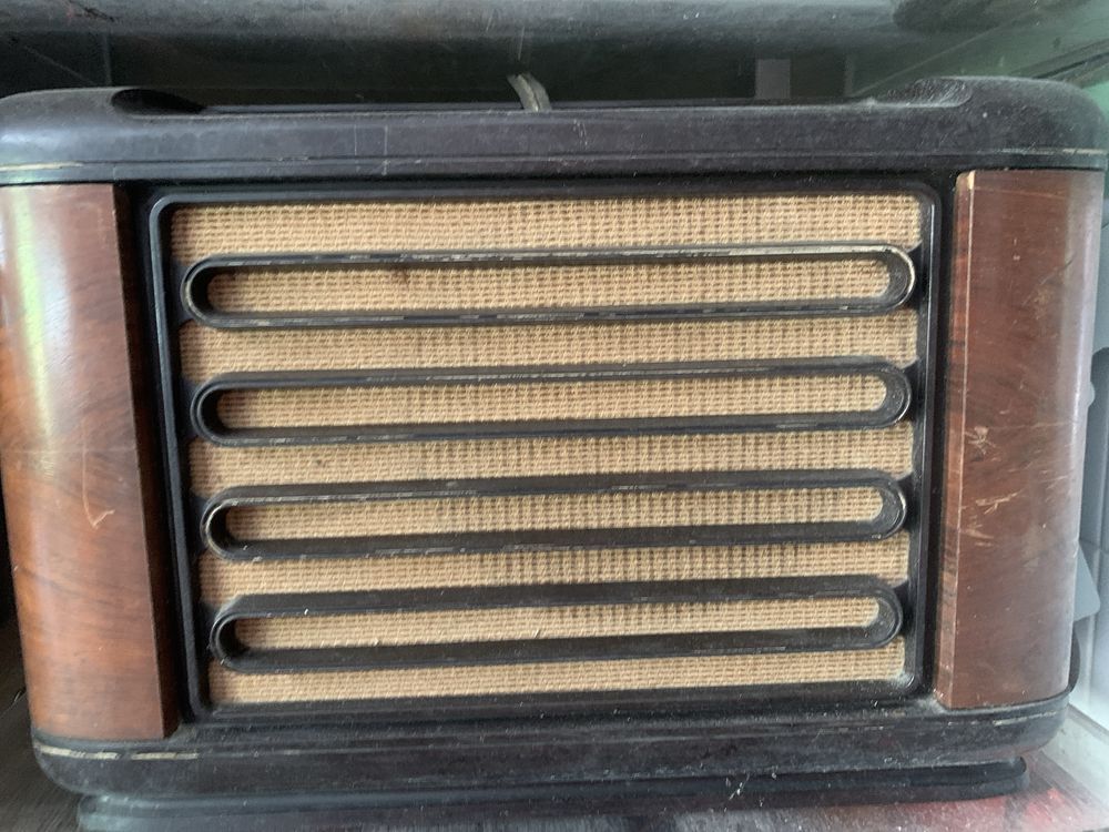 Radio antigo philips