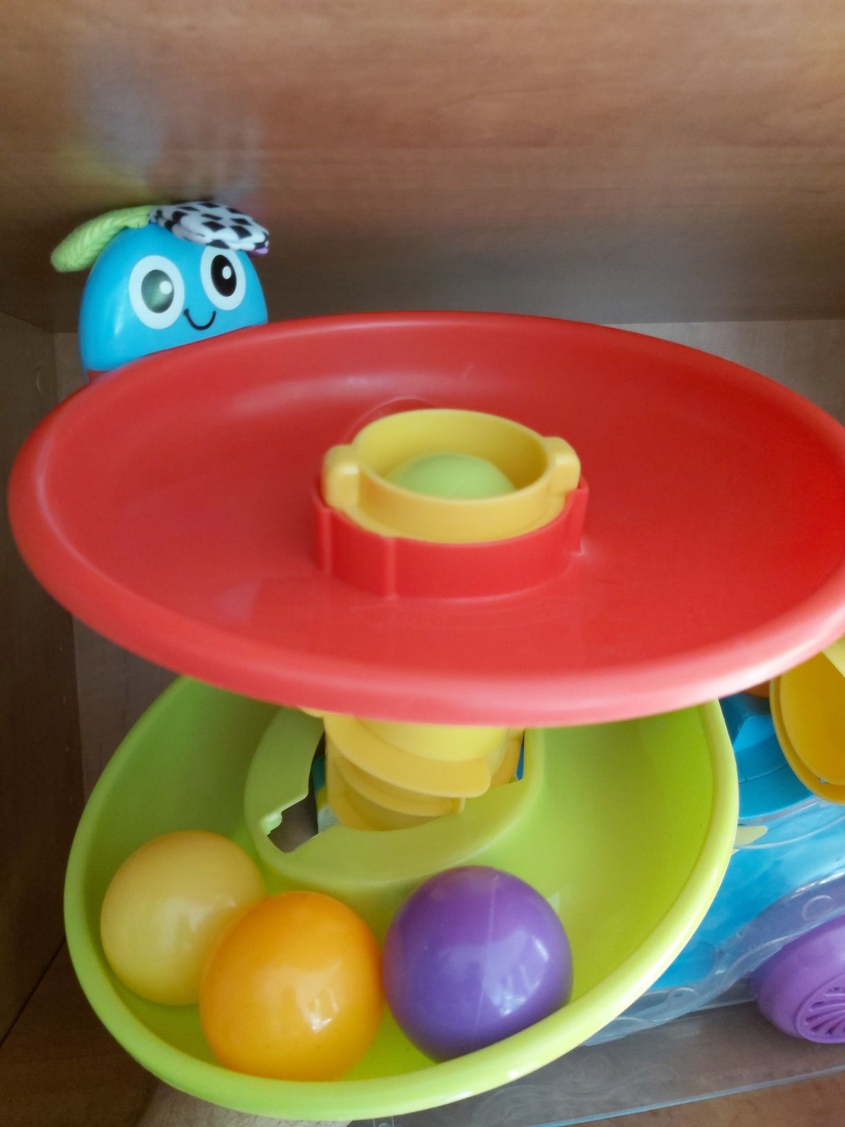 Hasbro Interaktywna Fontanna Zjeżdżalnia z kulkami Playskool