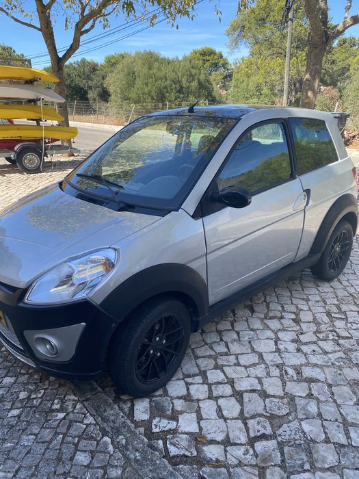 Micro Carro em bom estado
