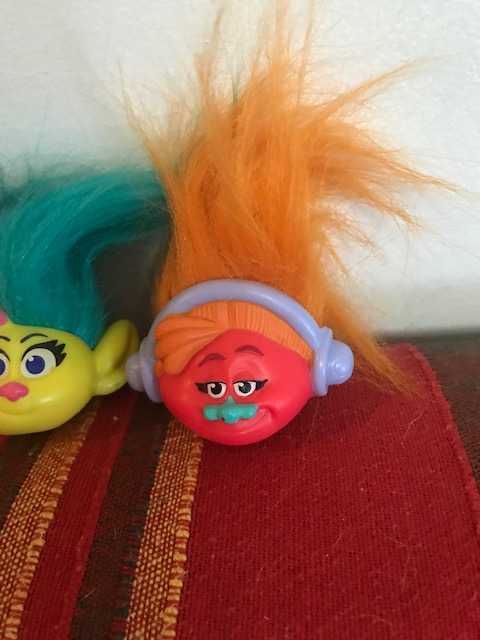 Estrufes e Poney em bom estado