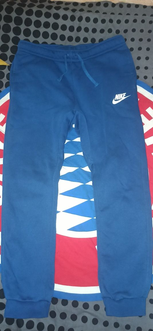 Спортивні штани Nike