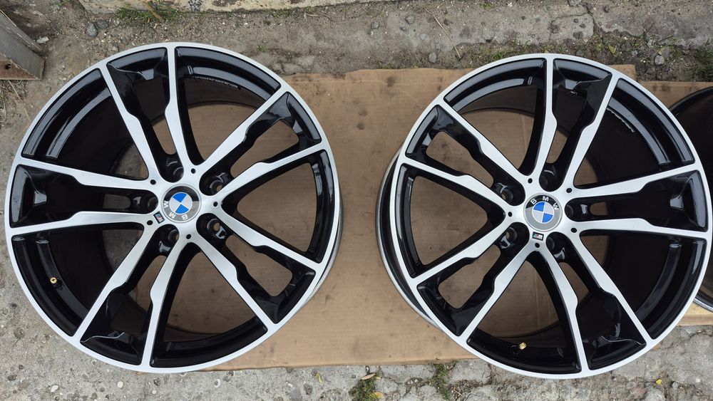 Продам комплект дисков на Бмв х5 5/120 Р20