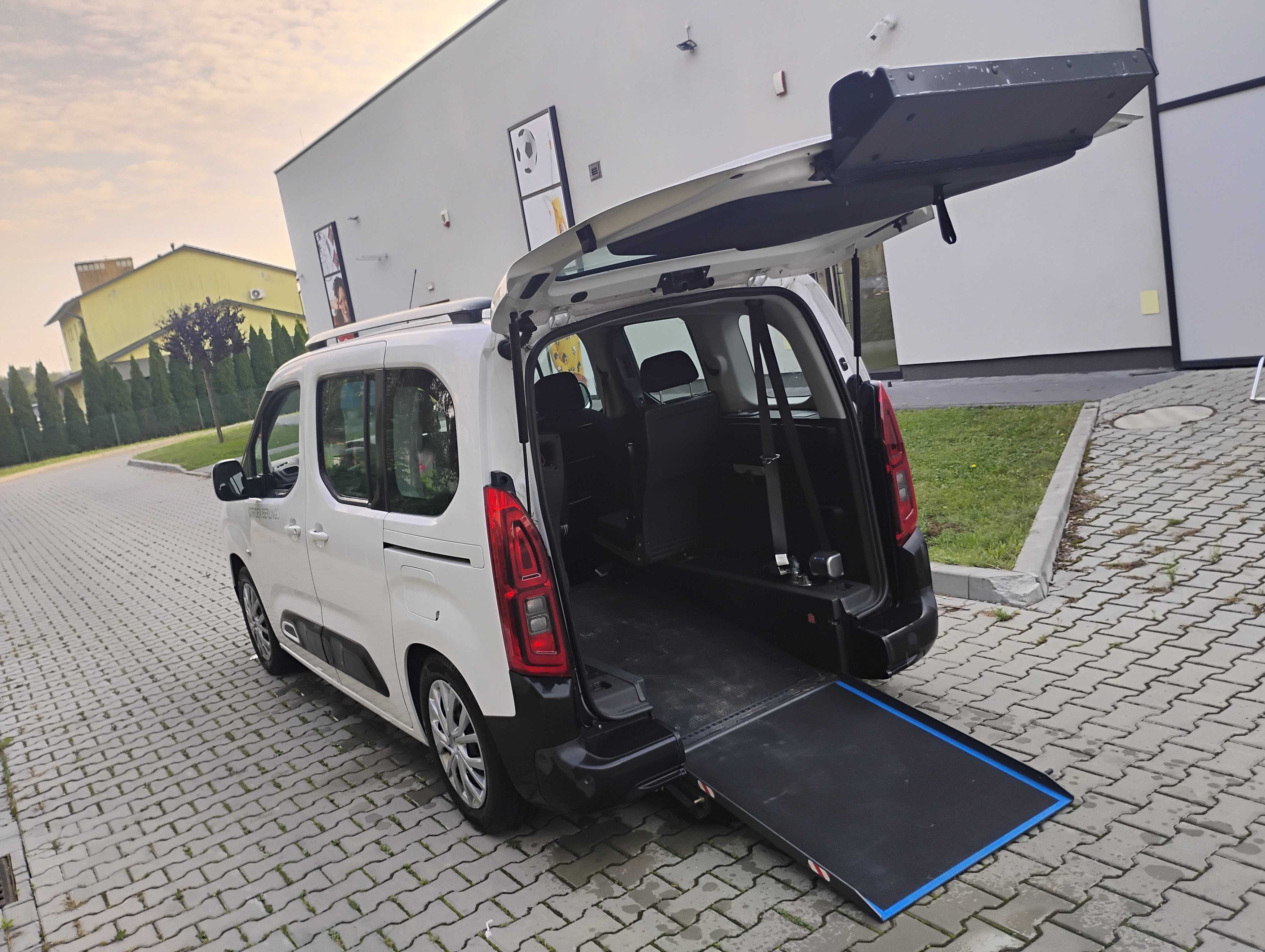 Citroen Berlingo do przewozu niepełnosprawnych na wózku inwalidzkim