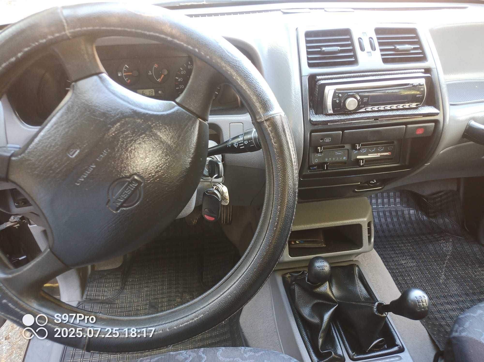 Nissan Terrano II