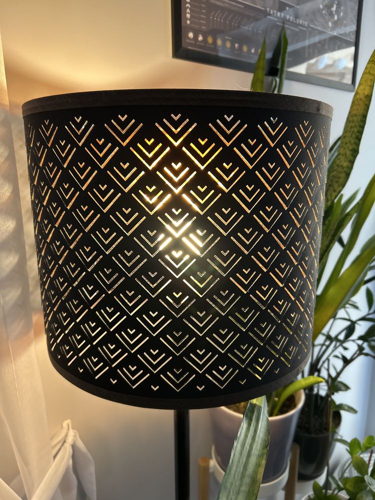 Lampa stojąca podłogowa czarna klosz Ikea Nymo