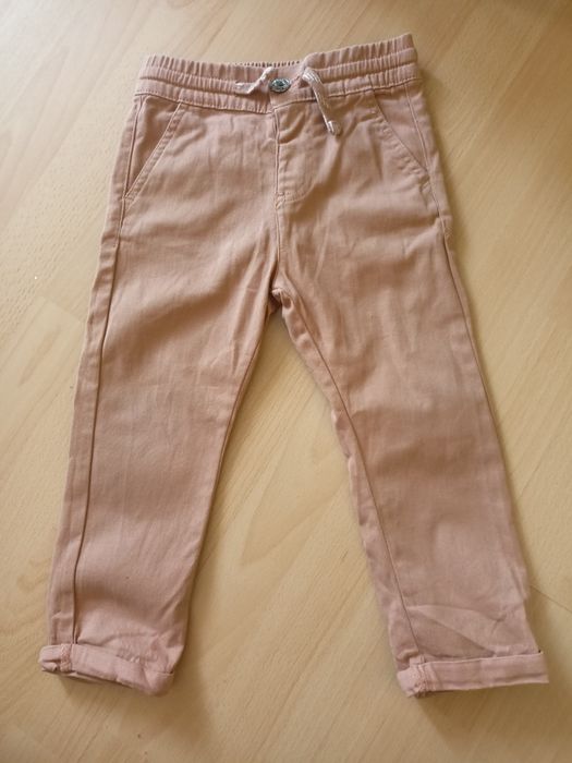 Spodnie eleganckie odświętne dżinsowe jeansy brązowe 92,98