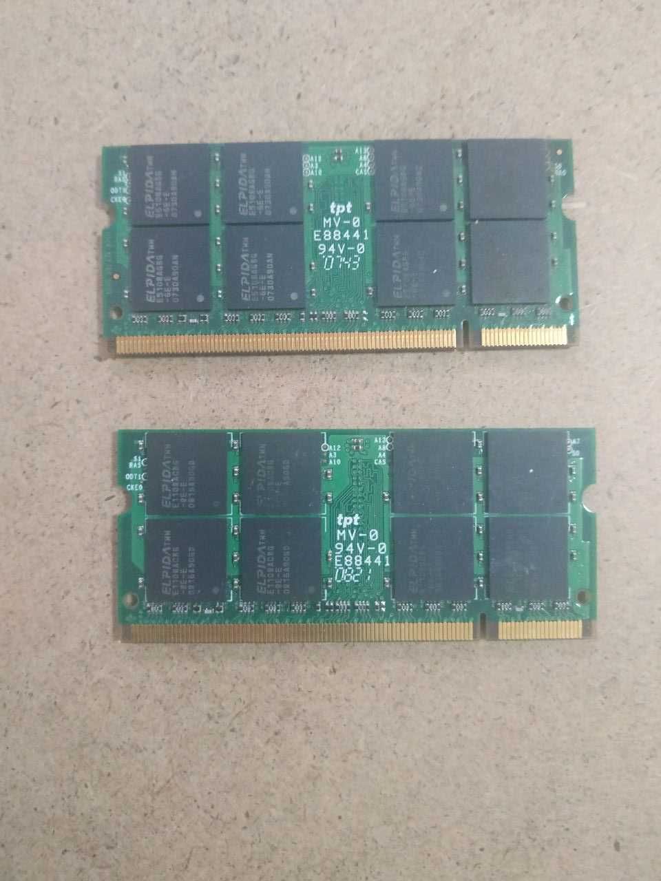 Оперативна пам'ять  Hynix 1GB GDDR2-667Мгц, 64MX8 1.8V EP