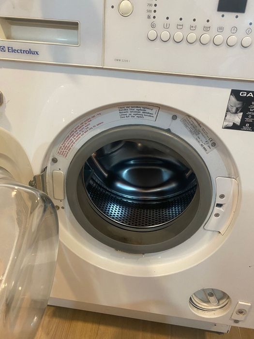 Máquina de lavar e secar Eletrolux