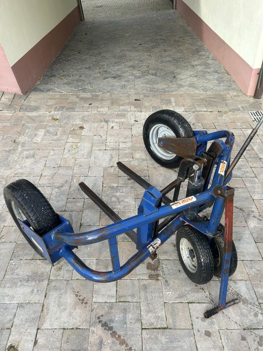 Paleciak Wózek widłowy terenowy