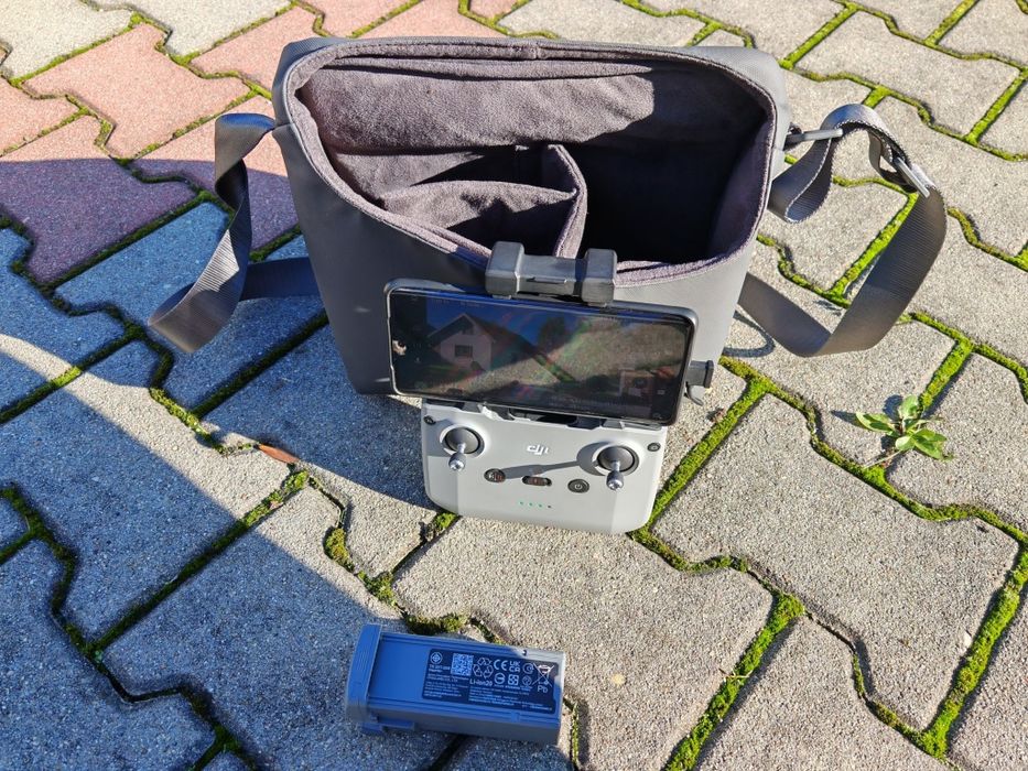 Dji air 3 rok ubezpieczenia  2 baterie