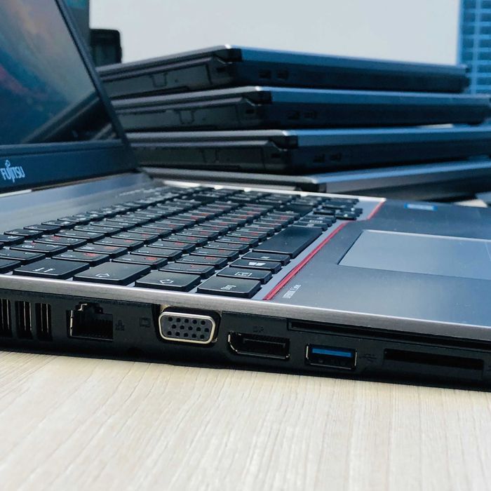 Fujitsu LIFEBOOK E756 i7 • 8/256 • IPS • швидкий та зручний | 83 шт