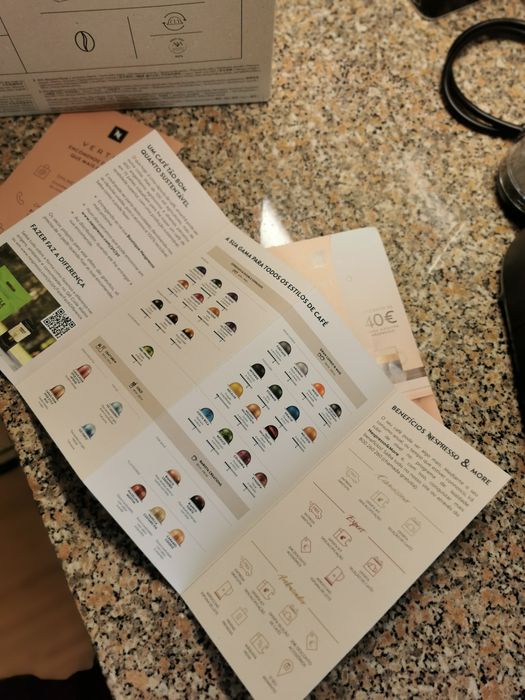 Máquina de café Nespresso vertuo