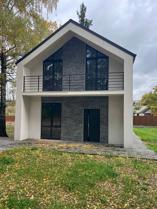 Гнідин Озеряни. Будинок площею 130 м в сосновому лісі