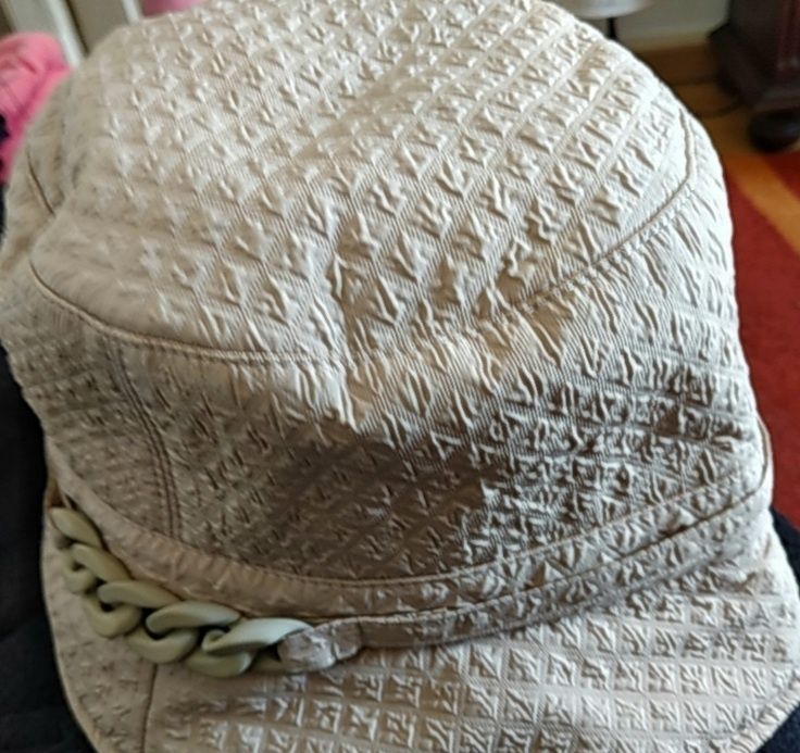 Chapéu marca Max Moda