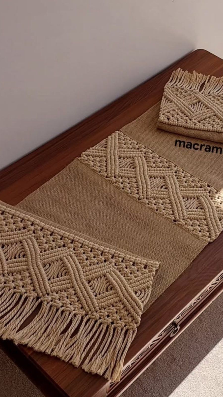 Раннер,доріжка на стіл макраме