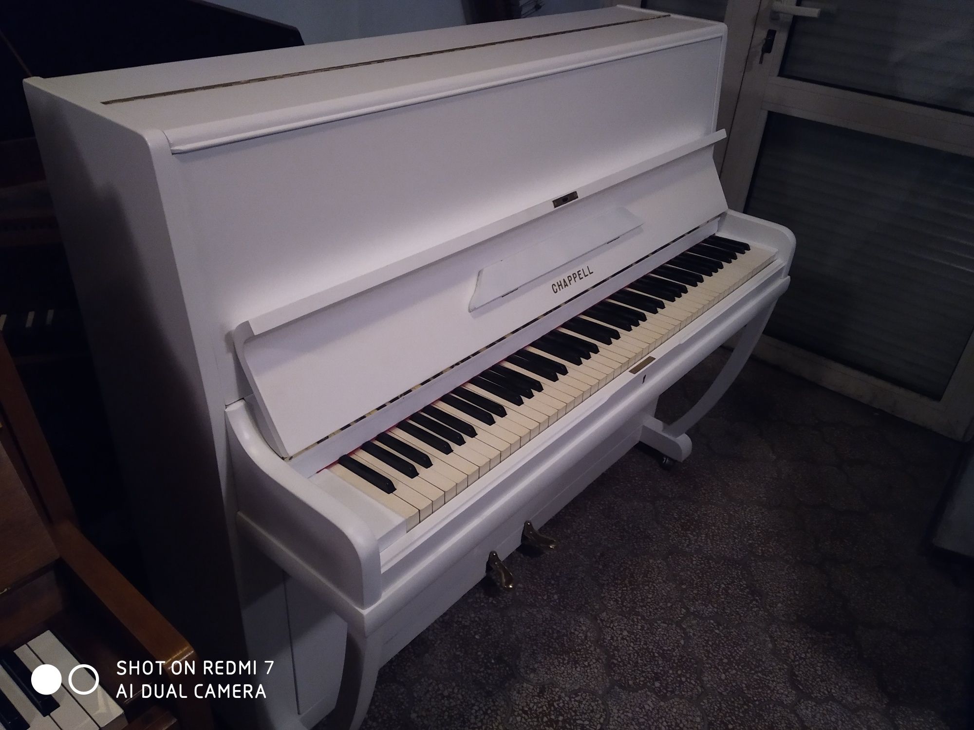 Białe Pianino idealne, transport, wniesienie w cenie